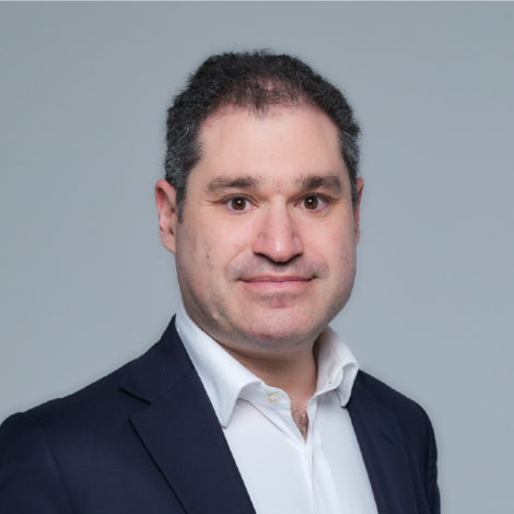 Jared Dann - Square Close-Up