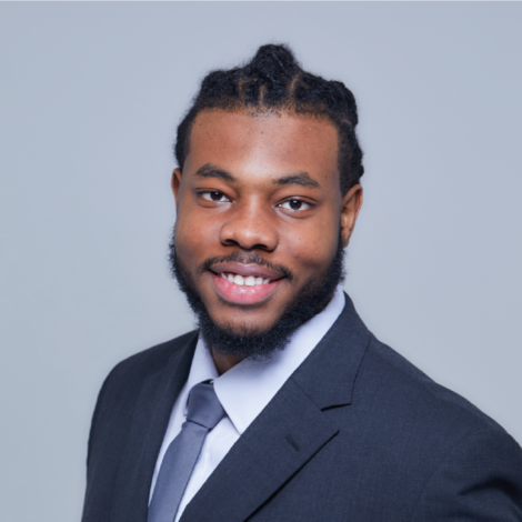 Roiley Christopher - Square Close-Up