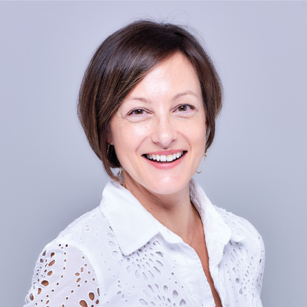 Jennifer Colegate - Square Close-Up