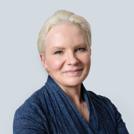 Fleur O'Driscoll - Square Close-Up