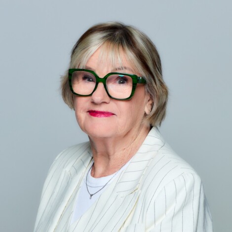 Lynne Howgate - Square